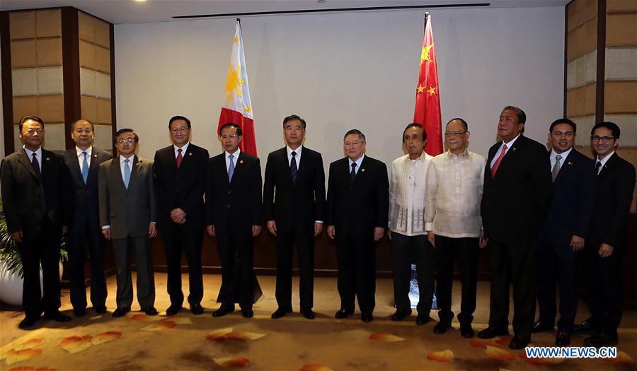 La Chine et les Philippines ont convenu de renforcer la coopération commerciale et économique
