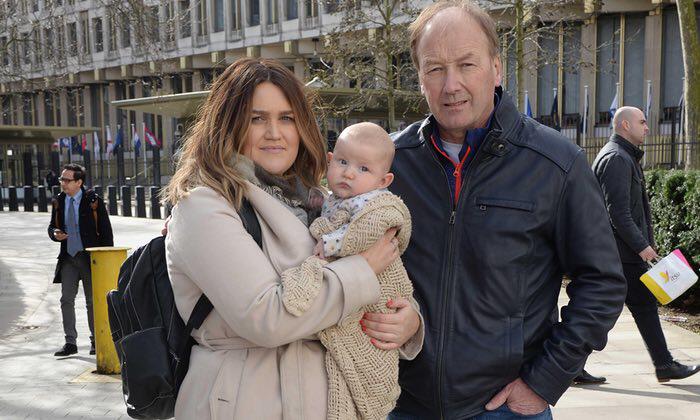 Un bébé de trois mois convoqué à l'ambassade américaine de Londres sur des soupçons de terrorisme