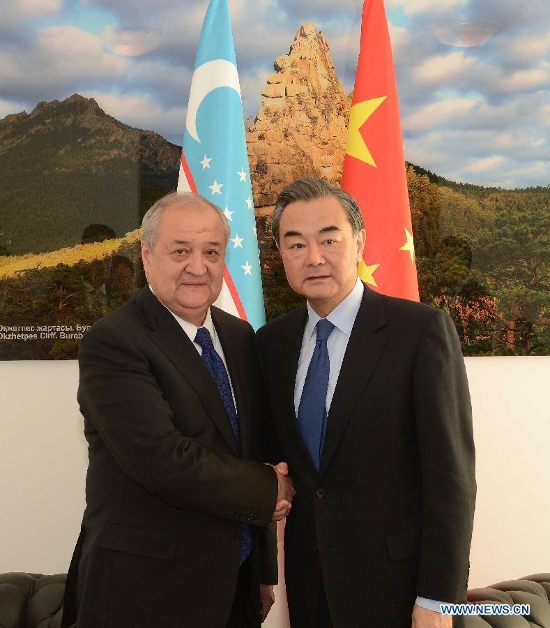 Wang exhorte la Chine et l'Ouzbékistan à renforcer leur coopération et leur partenariat stratégique