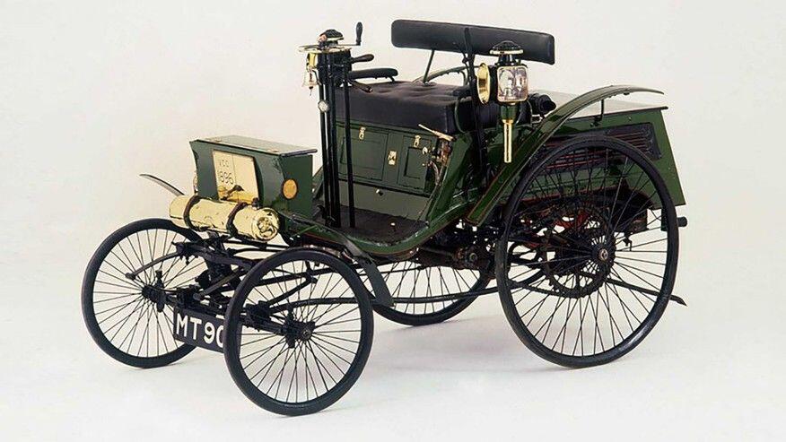 Cette voiture a reçu la première contravention pour excès de vitesse en 1896 à... 13 km/h !