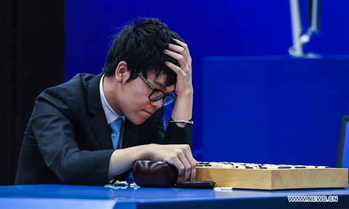 AlphaGo bat à nouveau le grand maître chinois de go Ke Jie