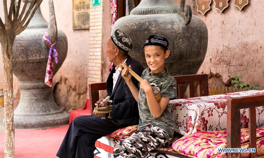 Xinjiang : le quotidien de Kashgar en images