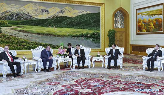 Un haut responsable du PCC rencontre des représentants des médias des BRICS