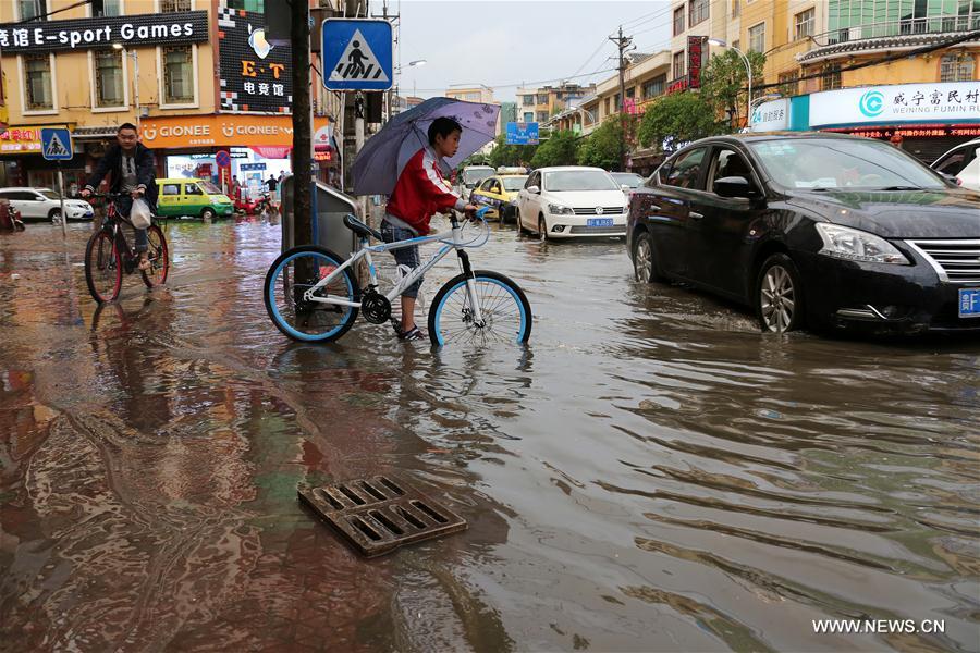 Des pluies torrentielles touchent le sud-ouest de la Chine