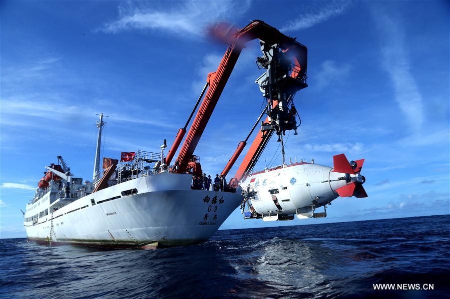 Le submersible chinois Jiaolong plonge à 6.681 mètres dans la fosse de Yap
