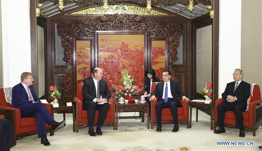Li Keqiang encourage les entreprises américaines à contribuer au commerce bilatéral