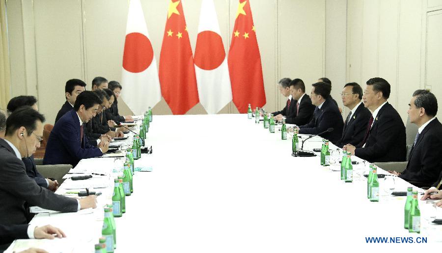 Xi demande au Japon d'honorer ses engagements et de se débarrasser des obstacles aux relations bilatérales