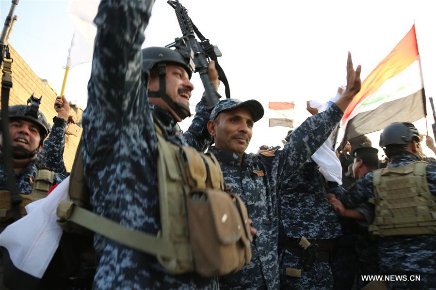 Irak : célébrations de la libération de Mossoul