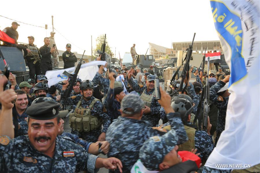 Irak : célébrations de la libération de Mossoul