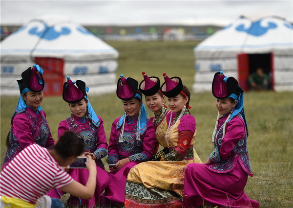 Mongolie-Intérieure : début de la foire de Nadam