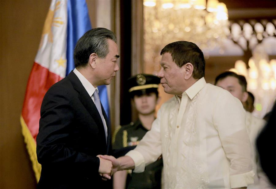 Le président philippin Duterte promet de plus étroites relations avec la Chine