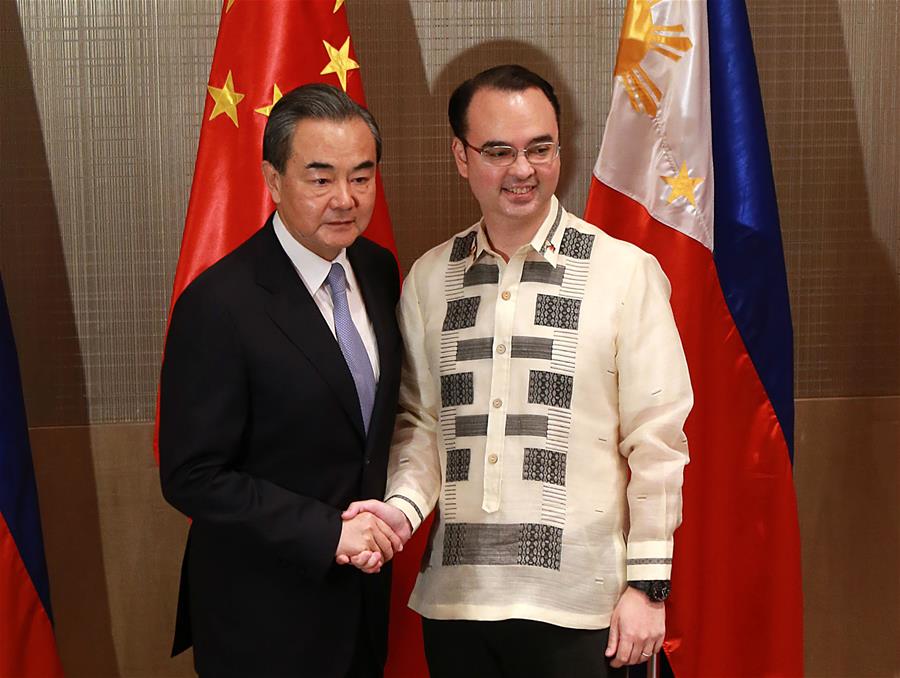 Le ministre chinois des AE promet de soutenir la politique étrangère indépendante des Philippines