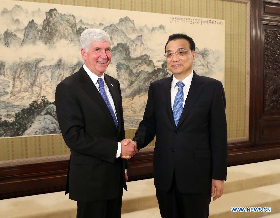 Li Keqiang appelle à une coopération renforcée entre les états américains et les provinces chinoises