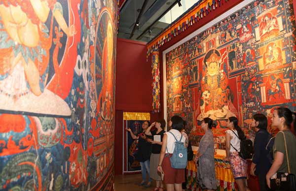 Bouddhisme : des peintures murales numérisées exposées à Suzhou