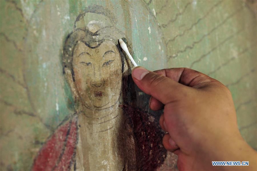 Chine : restauration de peintures murales au Hebei
