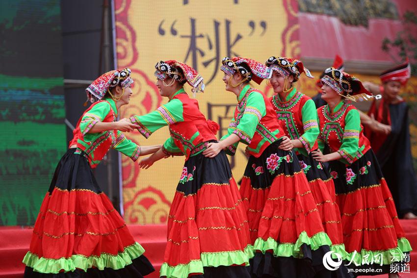 Photos : festival des noix dans un village du Yunnan