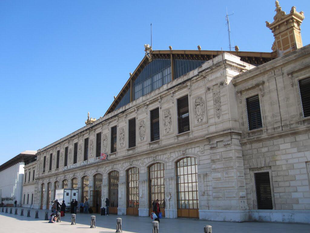 Quatre touristes américaines attaquées à l'acide dans une gare de Marseille