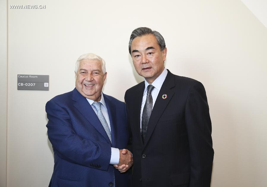 Le ministre chinois des Affaires étrangères rencontre le vice-Premier ministre syrien