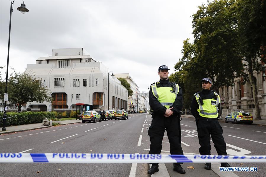 La collision à l'extérieur du Musée d'histoire naturelle de Londres n'est pas un incident lié au terrorisme