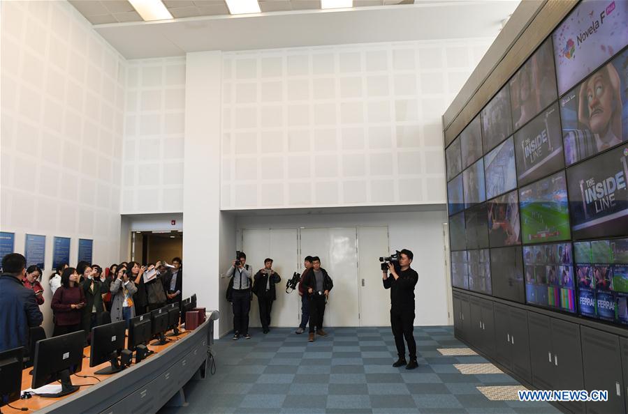 Beijing : visite des médias au 19e Congrès national du PCC 