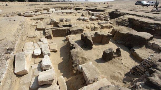 Découverte d'un temple perdu de Ramsès II en Égypte