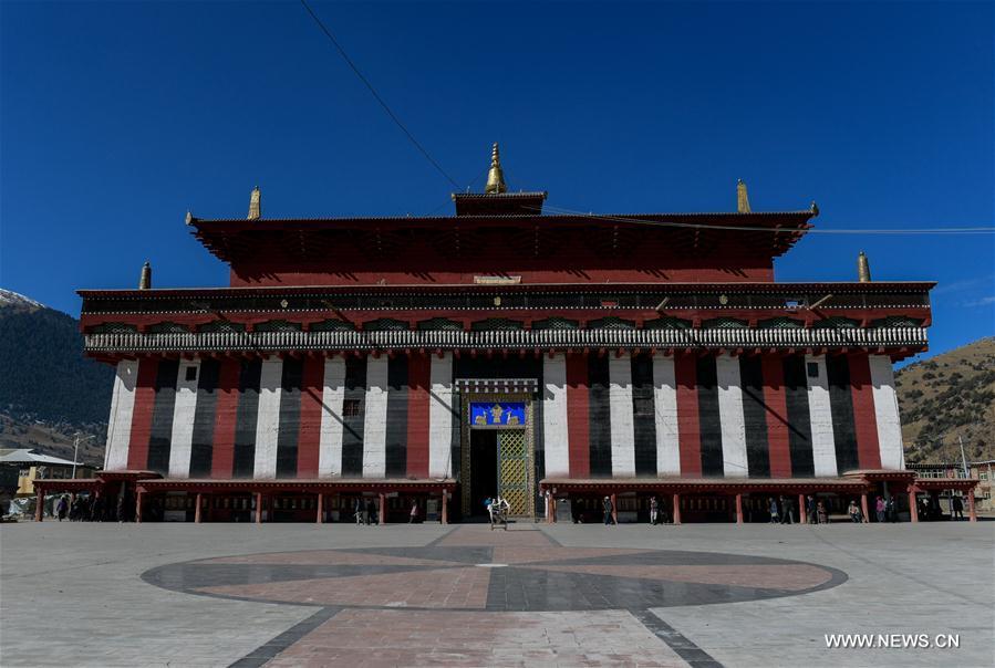 Le monastère tibétain de Riwoqe