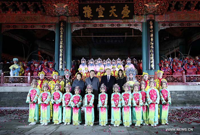 Xi Jinping et Donald Trump assistent à un spectacle de l'Opéra de Pékin à la Cité interdite