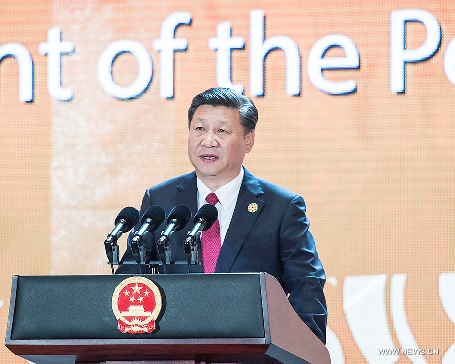Xi Jinping présente 
