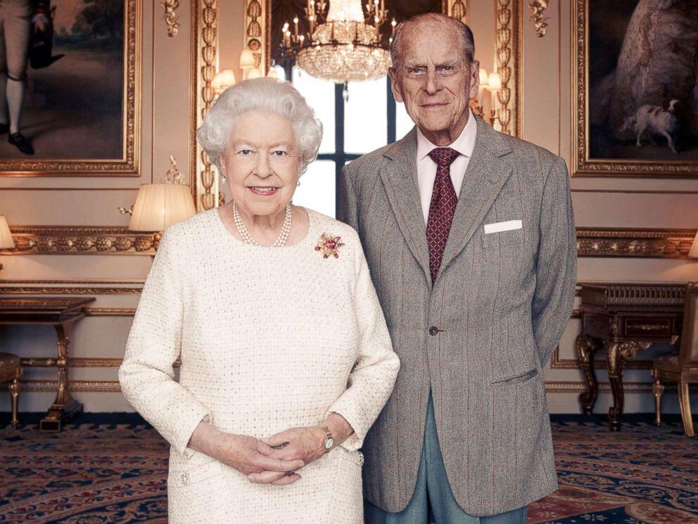 La Reine Elizabeth d'Angleterre fête ses 70 ans de mariage avec un nouveau portrait