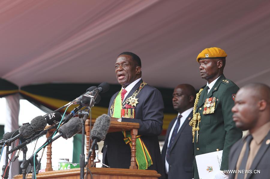 Zimbabwe : le nouveau président promet de relancer l'économie et demande la levée des sanctions