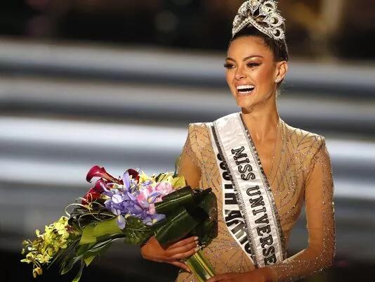 Miss Univers : victoire de la Sud-africaine Demi-Leigh Nel-Peters