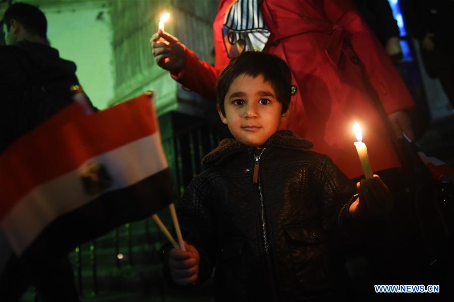 Egypte : cérémonie en hommage aux victimes de l'attentat meurtrier contre une mosquée