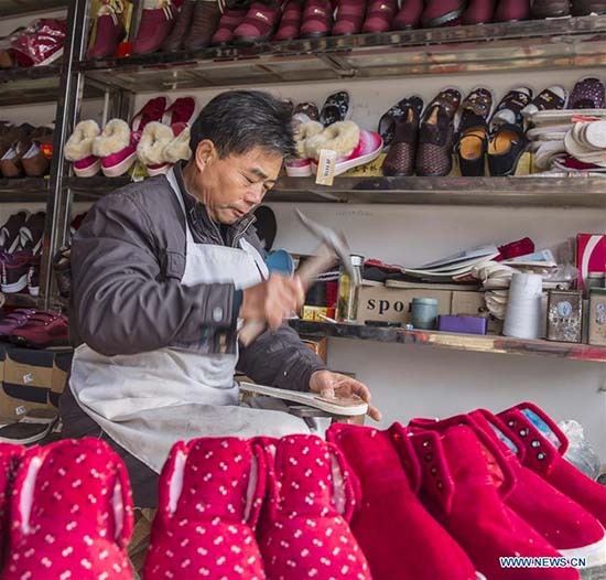 Des chaussures artisanales très populaires dans le Jiangsu 