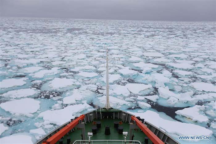 Expédition en Antarctique du brise-glace chinois Xuelong