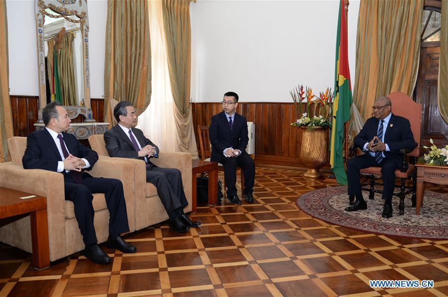 Le ministre chinois des A.E. conclut sa visite officielle à Sao Tomé-et-Principe