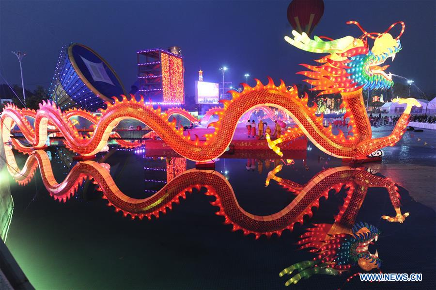 Chine : festival des lanternes à Chongqing