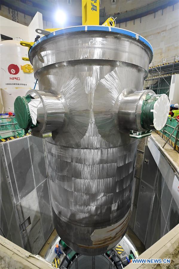 Installation d'un réacteur sous pression à eau Hualong One dans le Sud-est de la Chine