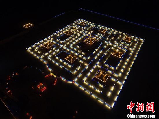 L'incroyable labyrinthe de lanternes d'une vieille ville du nord-ouest de la Chine