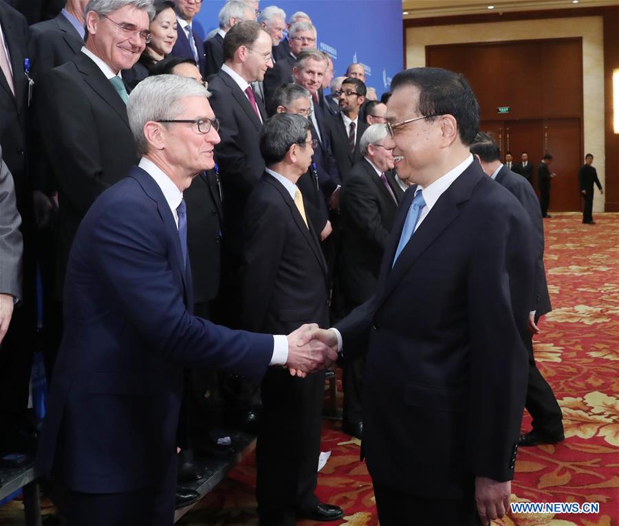 Le Premier ministre chinois s'engage à approfondir la réforme et l'ouverture