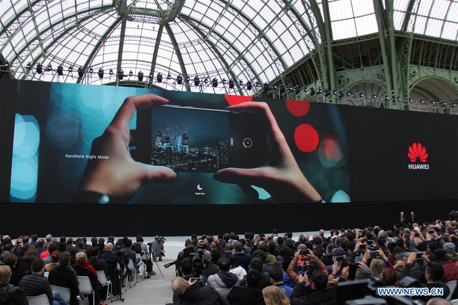 Huawei lance à Paris deux nouveaux smartphones dotés de capacités photo inédites