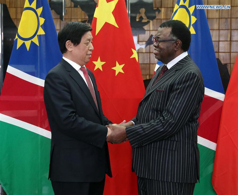 Le plus haut législateur chinois en visite en Namibie appelle à une coopération plus étroite