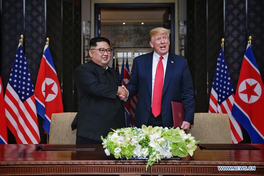 Kim et Trump signent un accord 
