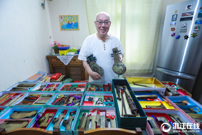 À Hangzhou, un collectionneur fan de vieux cadenas
