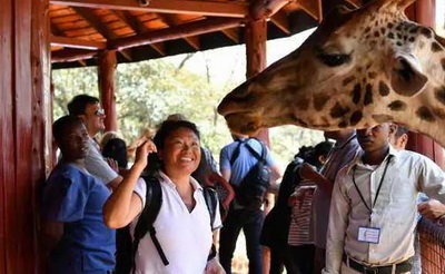 Les touristes chinois fuient les chaleurs de l'été... en Afrique