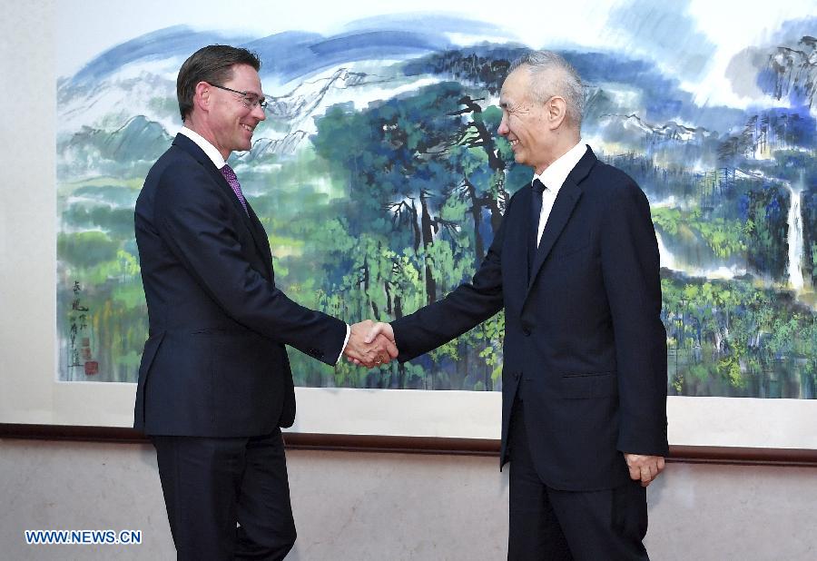 Un vice-Premier ministre chinois rencontre le vice-président de la Commission européenne