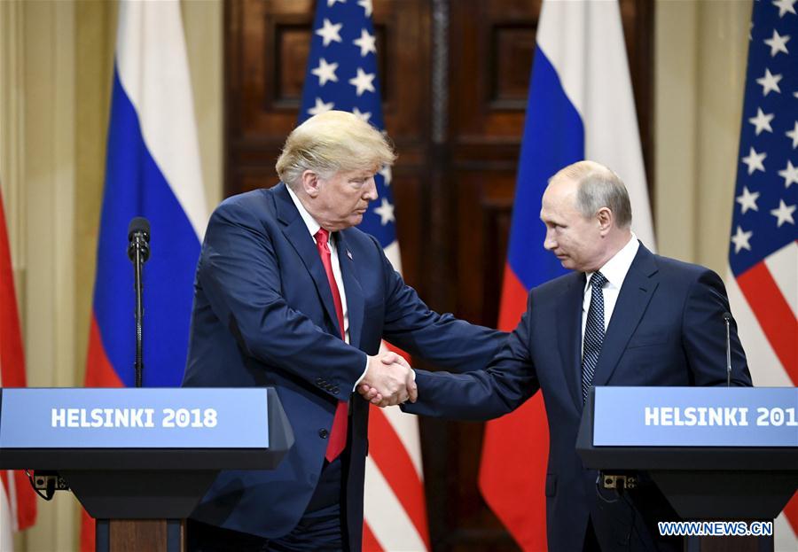 Donald Trump et Vladimir Poutine satisfaits de leur rencontre, malgré le manque de résultats concrets
