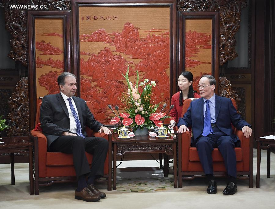 Wang Qishan rencontre une délégation argentine