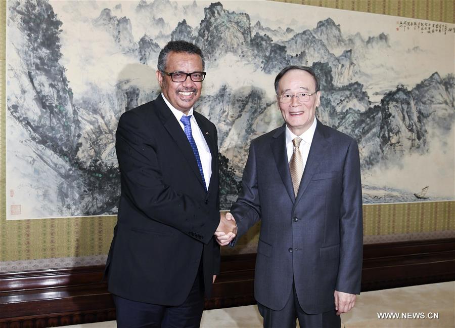 Le vice-président chinois rencontre le directeur général de l'OMS