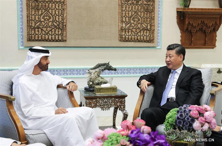 Le président chinois et le prince héritier d'Abou Dhabi s'entretiennent des relations entre la Chine et les EAU