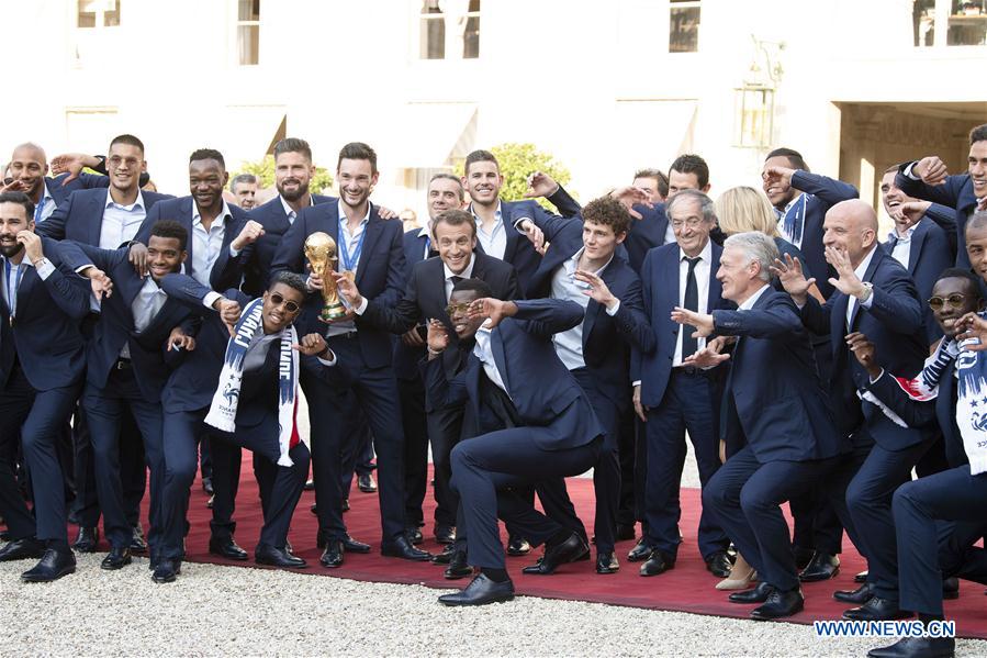La victoire de l'équipe de France de football a suscité bonheur et sentiment d'appartenance à la même communauté